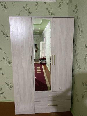 Shkaf Aksiyada sotiladi