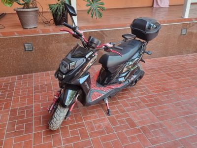Redline skuter 2024
