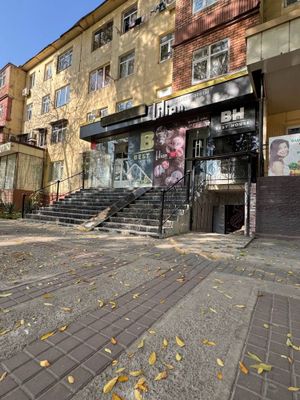 Фархадский рынок / 75м2 +подвал Продаётся