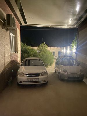 Nazarbek tarnov repromda uy sotiladi