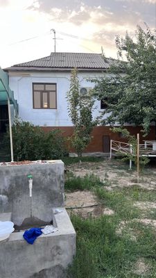 Uy sotiladi Toshkent viloyati yangiyol domga barter bor