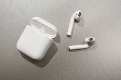 Продам Airpods 1, original! В идеальном состоянии!