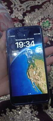 Iphone 8 plus 64 talik hamma joyi yaxshi obmin ipad 5 miniga