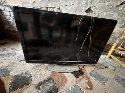 Телевизор PHILIPS на запчасти