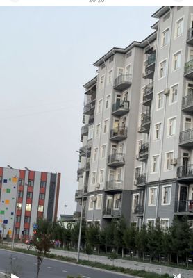 Uy sotiladi 2 xonali 84 kv.m