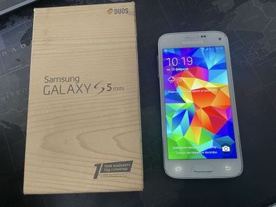 Samsung S5 mini сотилади