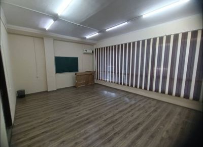 Метро Мирзо Улугбек Ц-квартал 30м² 3этаж 1кабинет Юр адреса