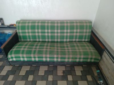 Divan sotiladi standart