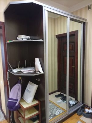 Сотилади ,коридорга мебель.Прихожка