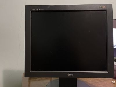 Монитор LG 17 Flatron LCD