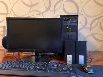 монитора LG, клавиатуры, мыши и КОЛОНОК