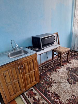 Алгоритмда 4 хонали кв. ижарага берилади 400у.е.