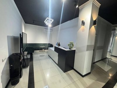 Аренда под Офис Ориентир Метро Ойбек 130м2 3000$ торг