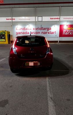 Електромобил Nissan Leaf