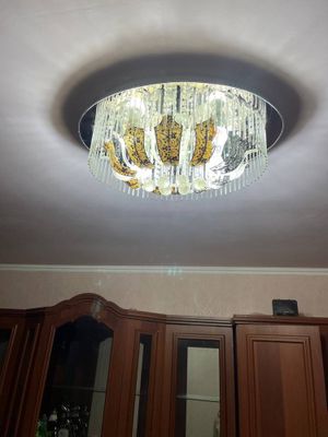 Люстры Цена : 300000 сум