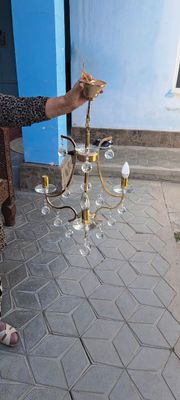 Люстра светит хорошо