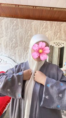 Abaya yangi 1 marta kiyilgan narxi 300 ming sòm