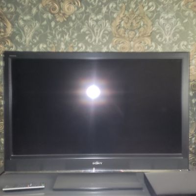 Продается телевизор Sony Bravia 46 дюйма.