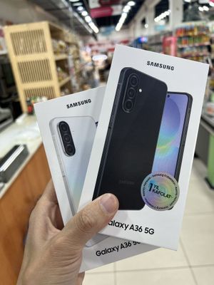 Samsung A36. 256 GB BLACK/WHITE