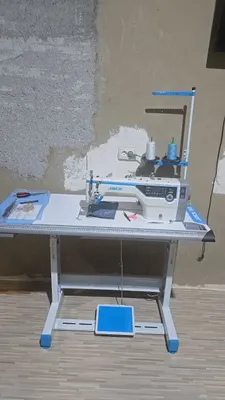 Тикув машина сотилади