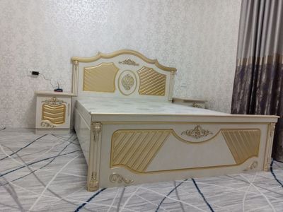 Spalni kamplekt tilla rang birinchi qol