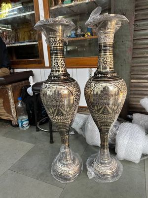 Вазы, Подсвечники, Этажерки металл Латунь Новые