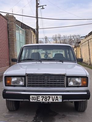 Avtomashina Vaz 21 07 radnoy 2007 yil