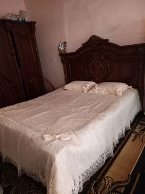 yotoqxona krovati uchun yopinchiq