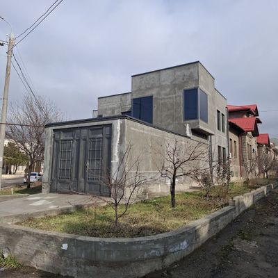 БЕЗ МАКЛЕР Олмазор туманида Янги ховли Уй сотилади