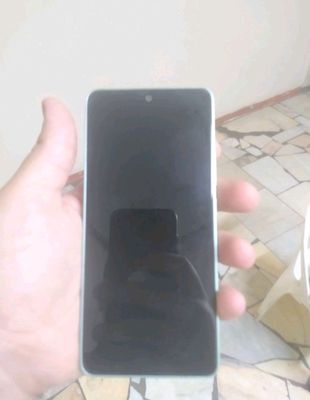 Mi, Redmi Not 13 Xolati zo'r, yengide