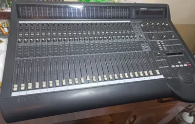 Mackie Digital 8•Bus (d8b) Professional Digital Mixing Console