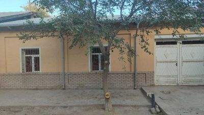 Хоразм вилояти Урганч шахрида 2та ёнмаён Турар жой сотилади