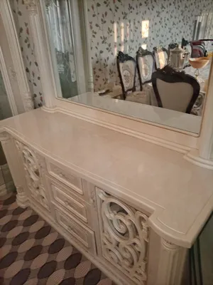 пинал комод сотилади