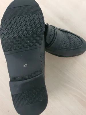 Продам Туфли для мальчиков и мужчин Размер 42.в отличном состоянии.