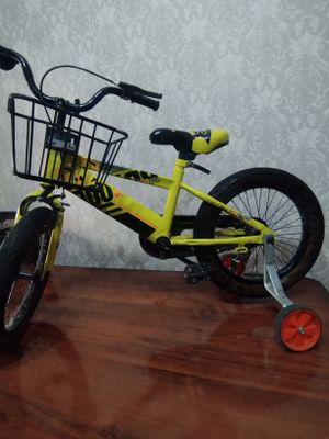 Продается велосипед, в отличном состоянии. Deyarli yangi velosiped.