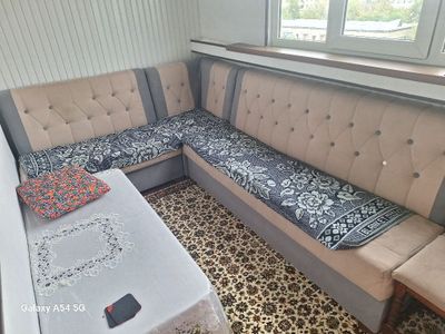 Mebel. Shoshilinch sotuvda narx kelishiladi.