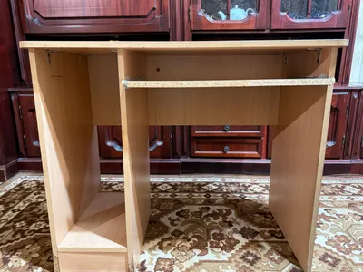 Стол письменный/рабочий