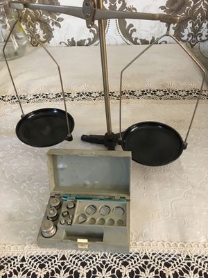 Весы для мелких веще с гирьками