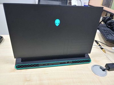 Продаю свой игровой ноутбук Alienware M15 R3 отличном состоянии!