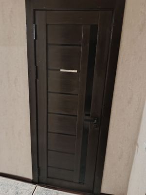 Eshik sotiladi holati yaxshi 2 xil