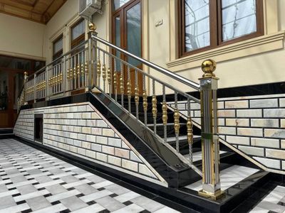 Nerjaveyka perila baryer reshotka