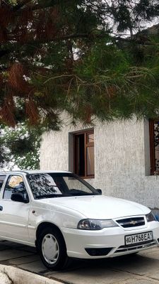 Nexia 2 sotiladi gibrit