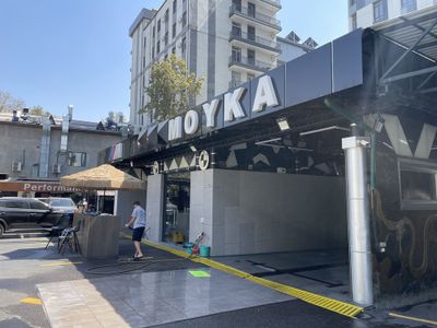 BMW afto premyum moykaga profisyanal moychik ishga olamiz