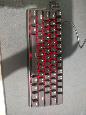 продам клавиатура на магнитных свитчах aula win 60he