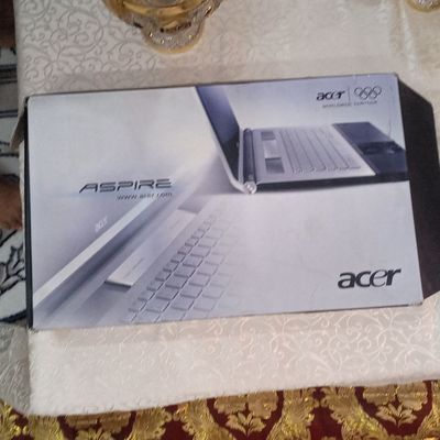 Acer Aspire Noutbuk 19 ekran.