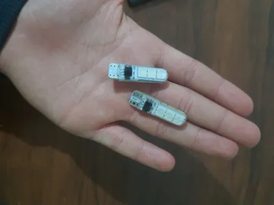 yangi ishlatilmagan batareya qo'yilmagan