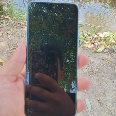 Redmi 12 yangi karopka
