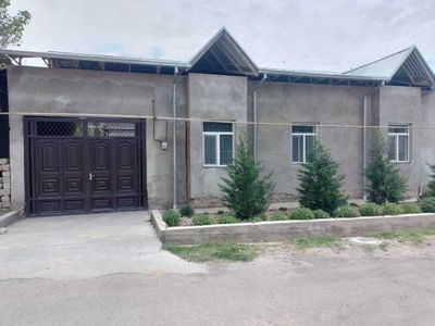 Уч кахрамон постидан отганда 3 сотих файзли хонодон сотилмокда