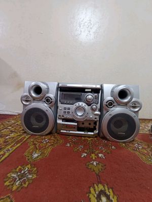 Музыкальный центр