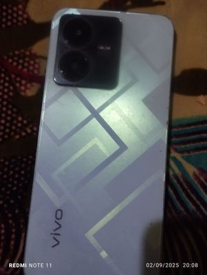 vivo 22y sotiladi 100 dollar